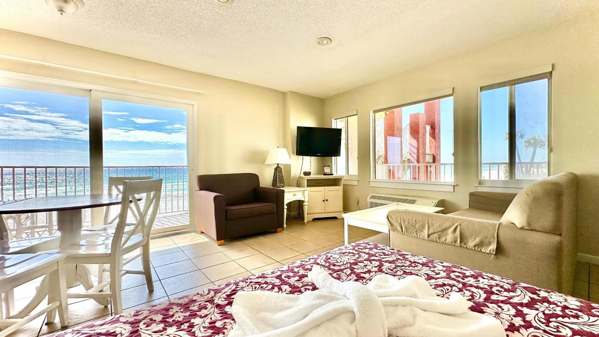 Casa Blanca Resort Gulf Front 313 Panama City Beach